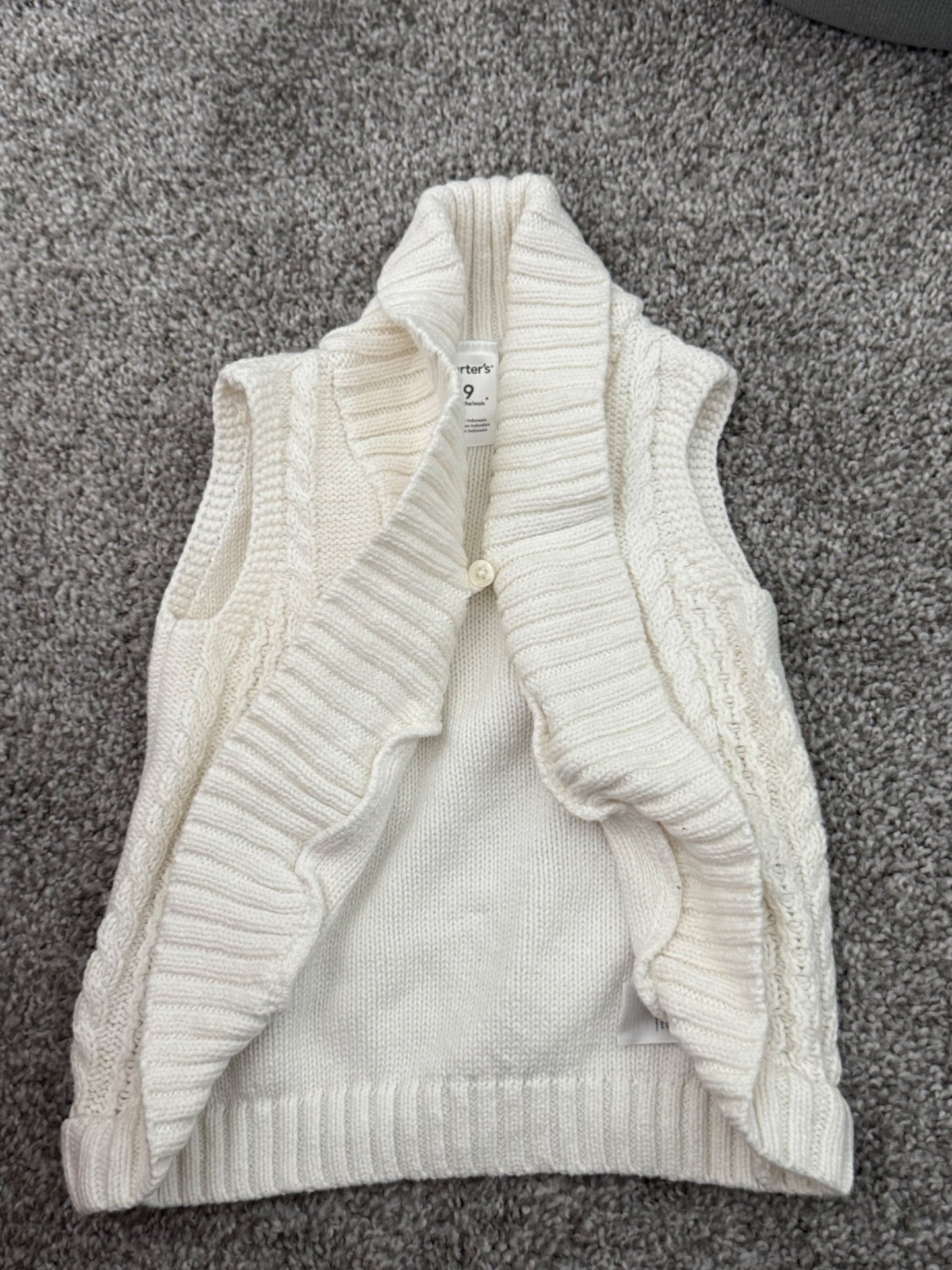 Carters 9M sweater , Kids 9 Month (6-9M)