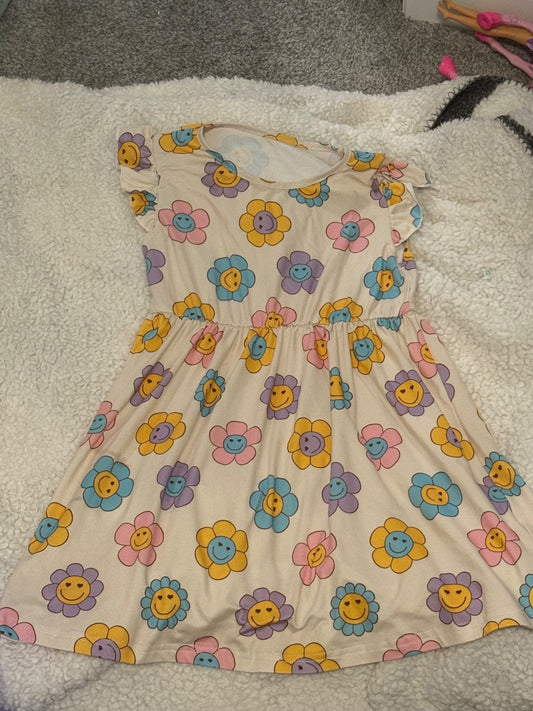 Soft fabric Smiley flowers print dress size 5, Kids 5/5T
