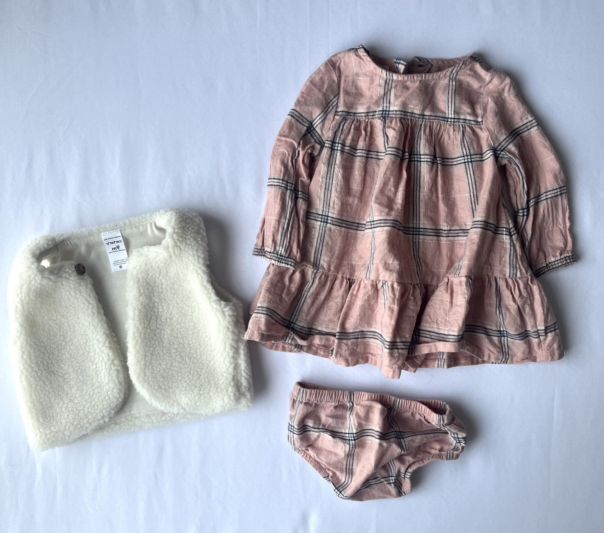 Girls 9M Carter’s outfit bundle – dress set + sherpa vest, Kids 9 Month (6-9M)