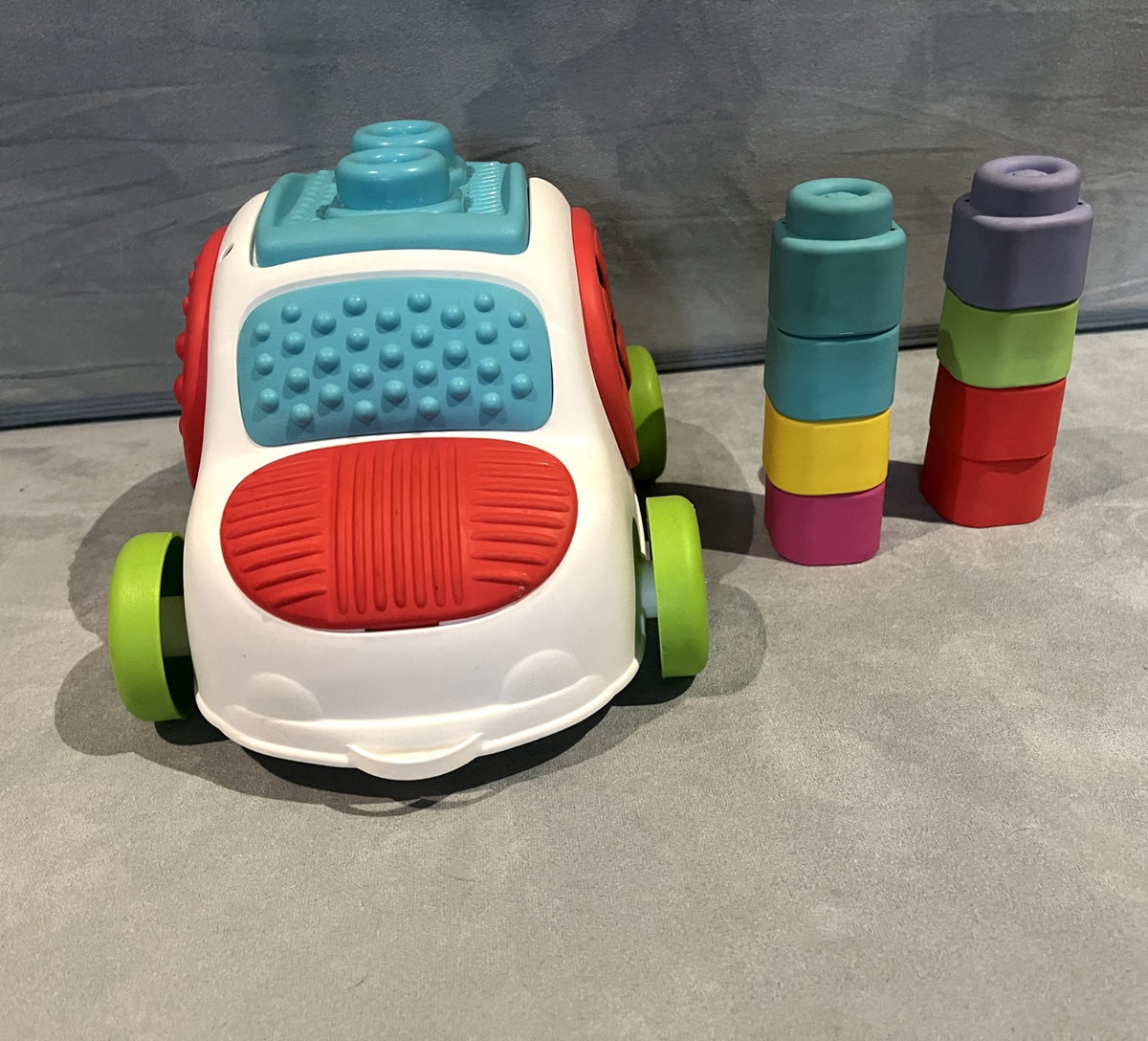 Clementoni Soft Clemmy Sensory Car + 6 Soft Blocks