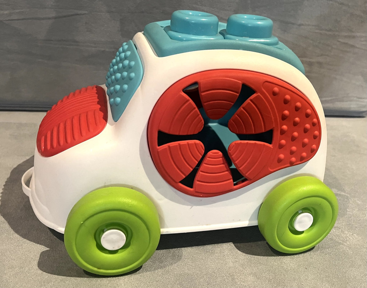 Clementoni Soft Clemmy Sensory Car + 6 Soft Blocks