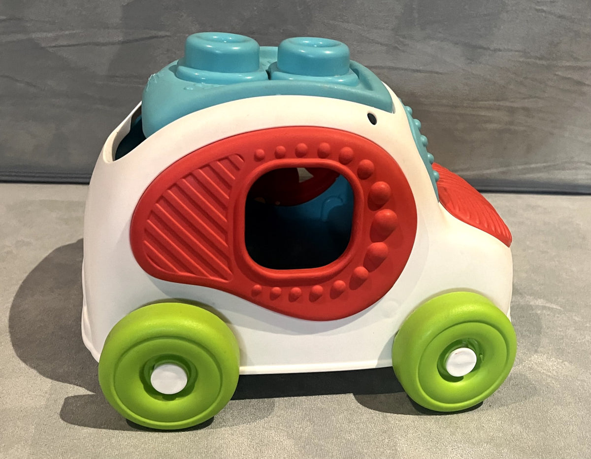 Clementoni Soft Clemmy Sensory Car + 6 Soft Blocks