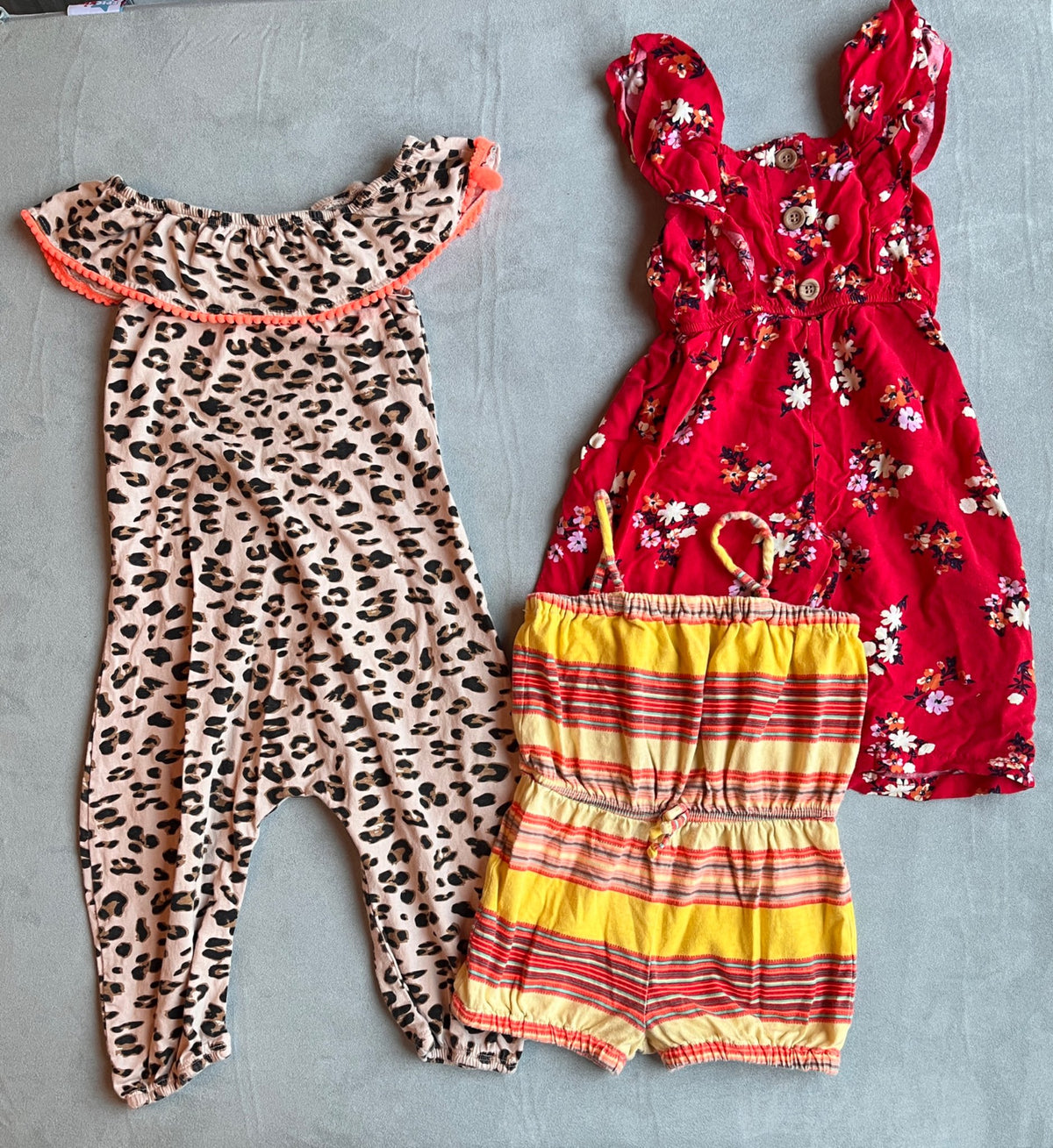 Girls romper bundle size 2, Kids 2T
