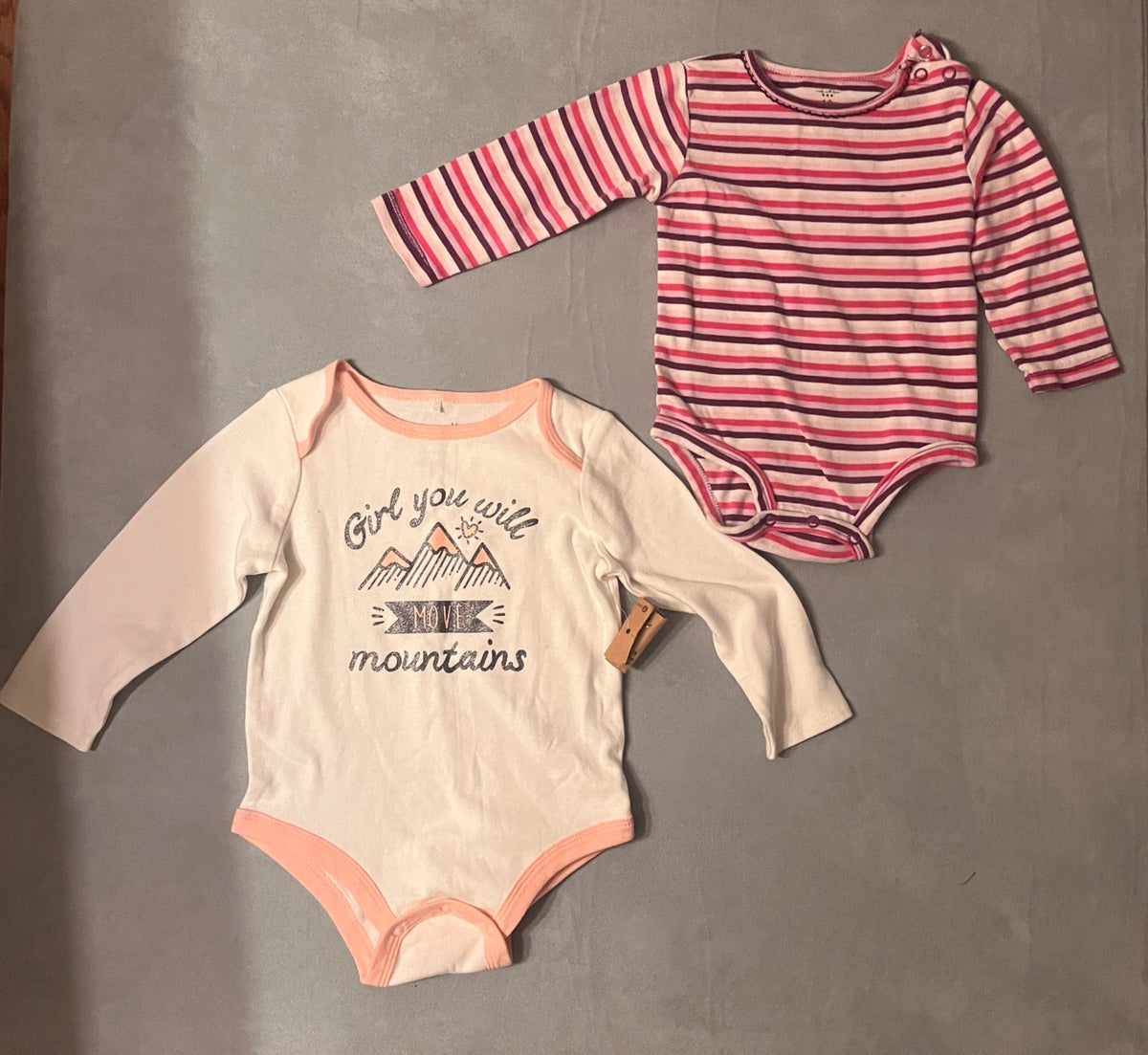 Girl's Long Sleeve Onesie Bundle. Size 18M, Kids 18 Month (12-18M)