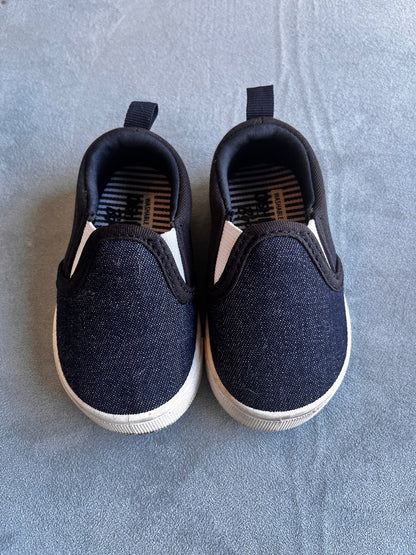 Toddler Carter's Slip on Shoes. Size 4, Shoes 4.5 (Walkers:12-24 mth)