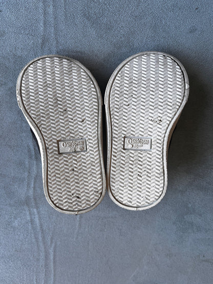 Toddler Carter's Slip on Shoes. Size 4, Shoes 4.5 (Walkers:12-24 mth)