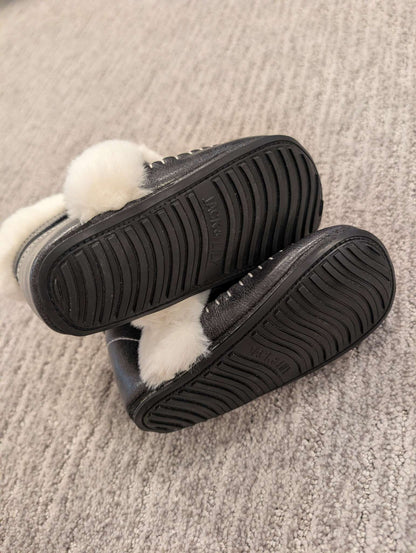 Toddler shoes boots slippers Size 8&9, Shoes 8.5 (Toddler:2-4yr)