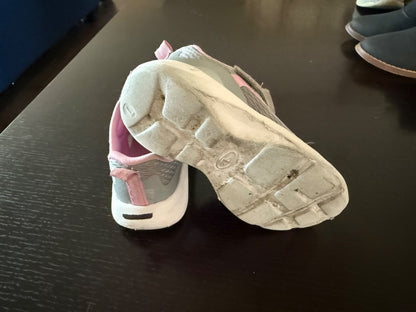 Sneakers, Shoes 7 (Walkers:12-24 mth)