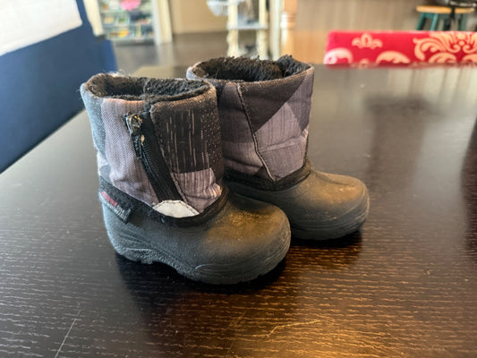 Winter boots, Shoes 4 (Baby: 0-12 mth)