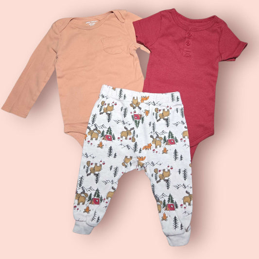 3pc 6-9m set brown & burgundy onesies and winter theme joggers, Kids 9 Month (6-9M)