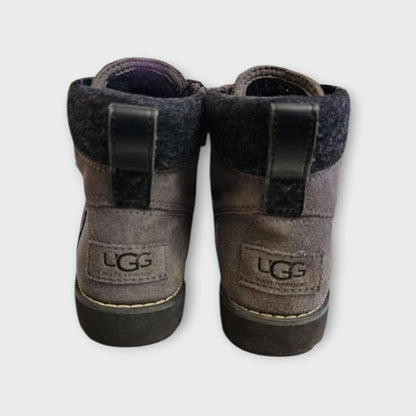 Ugg sz 12 Hilmar waterproof boots. Grey. , Shoes 12 (Toddler:2-4yr)