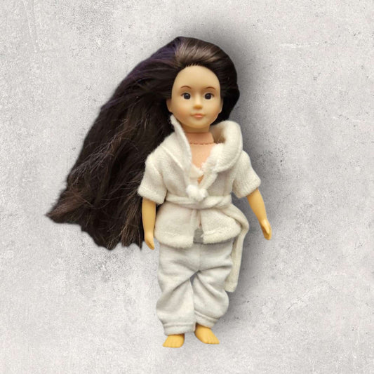 6" Lori doll