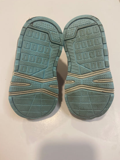 Athletic Works sneakers - size 4, Shoes 4 (Baby: 0-12 mth)