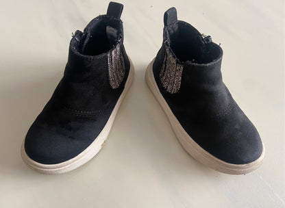 Black booties , Shoes 6 (Walkers:12-24 mth)