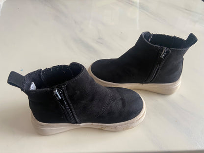 Black booties , Shoes 6 (Walkers:12-24 mth)