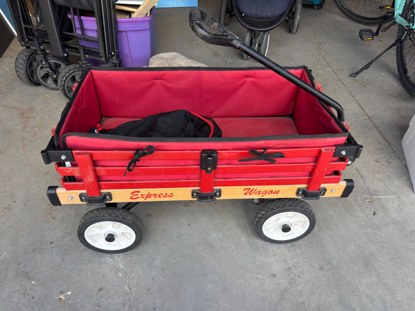 Millside Express Wagon with wheels and skis