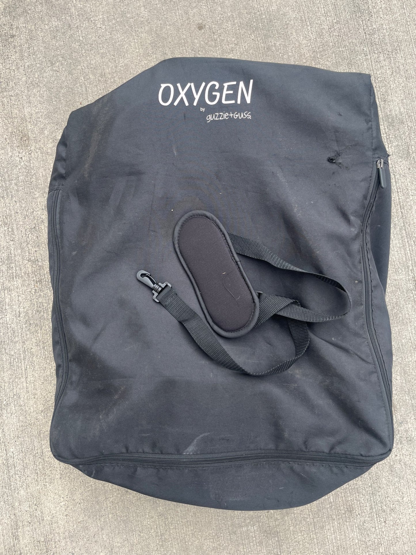Oxygen by Guzzie + Guss Travel stroller reg $420