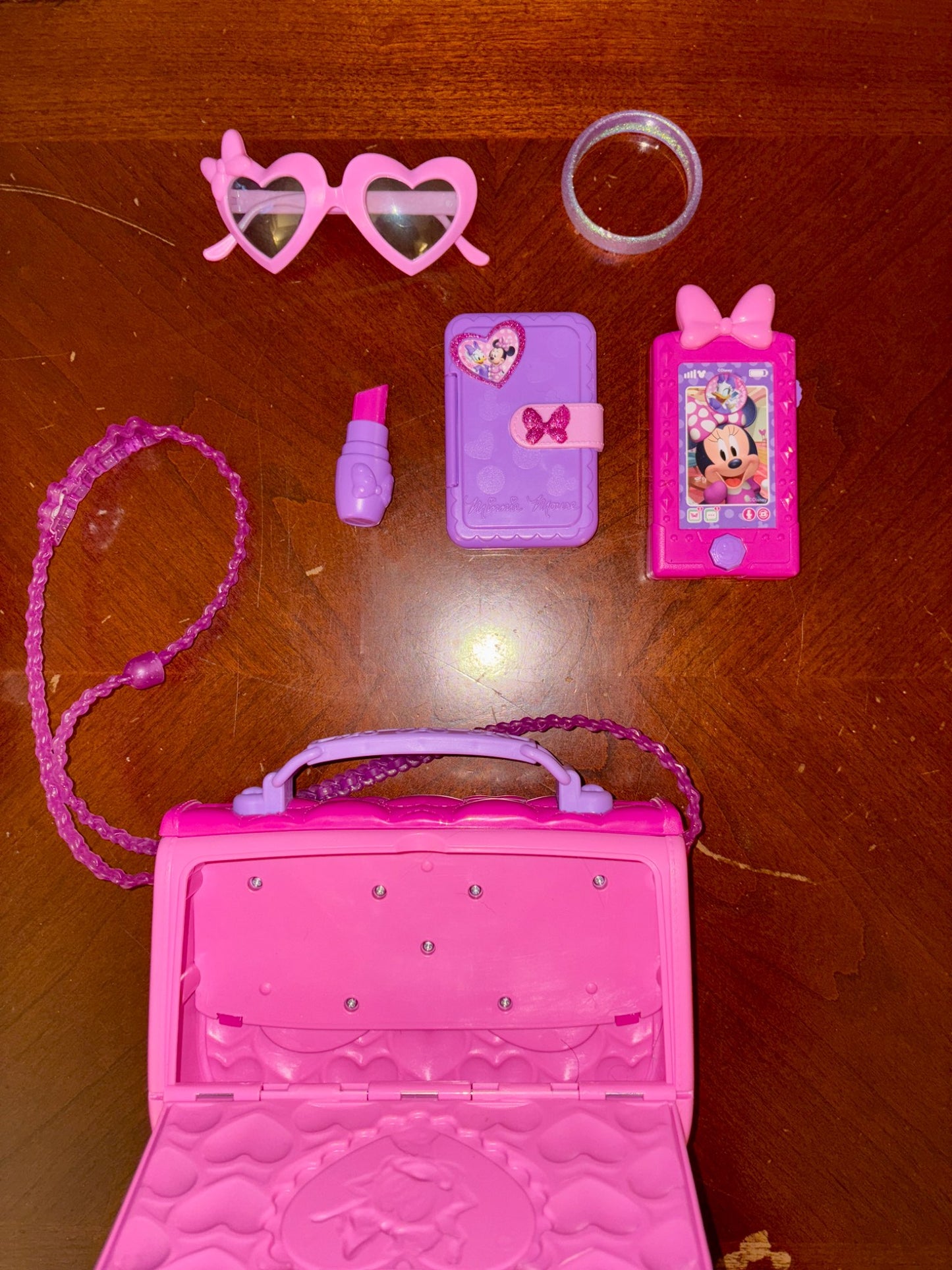 Minnie Mouse Bowfabulous Bag Set (Retails $28)