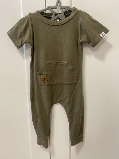 Brok Boys short sleeve romper. Retails $50+, Kids 9 Month (6-9M)