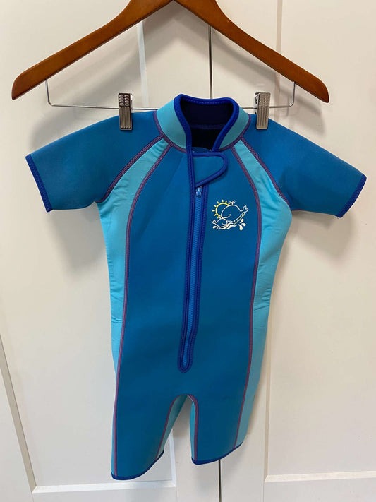 Size 3/4 JoJo Maman BeBe short sleeved wetsuit. Retails ~$40, Kids 3T