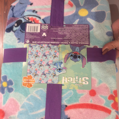Stitch blanket and pillow