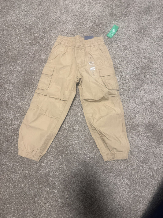 Gap three year old cargo pants new with tag, Kids 3T