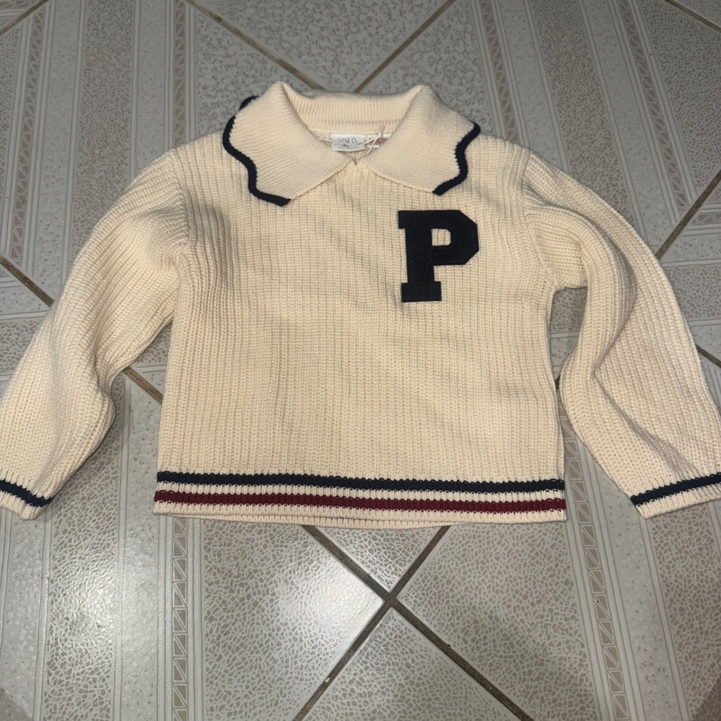 Brand new size 4, Zara sweater girls