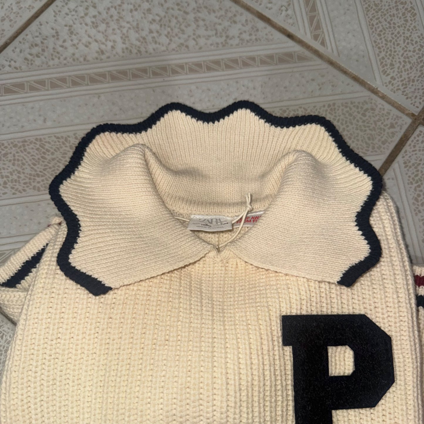 Brand new size 4, Zara sweater girls