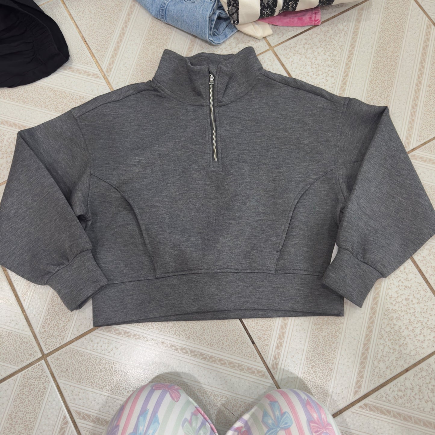 Size 10 old navy 1/4 zip sweater and wide leg jeans , Kids 12