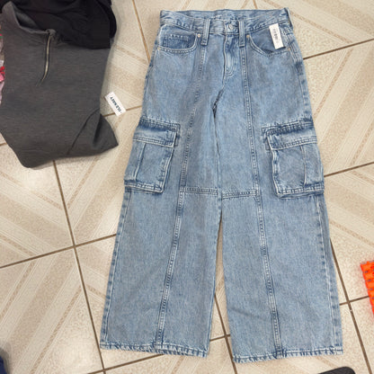 Size 10 old navy 1/4 zip sweater and wide leg jeans , Kids 12