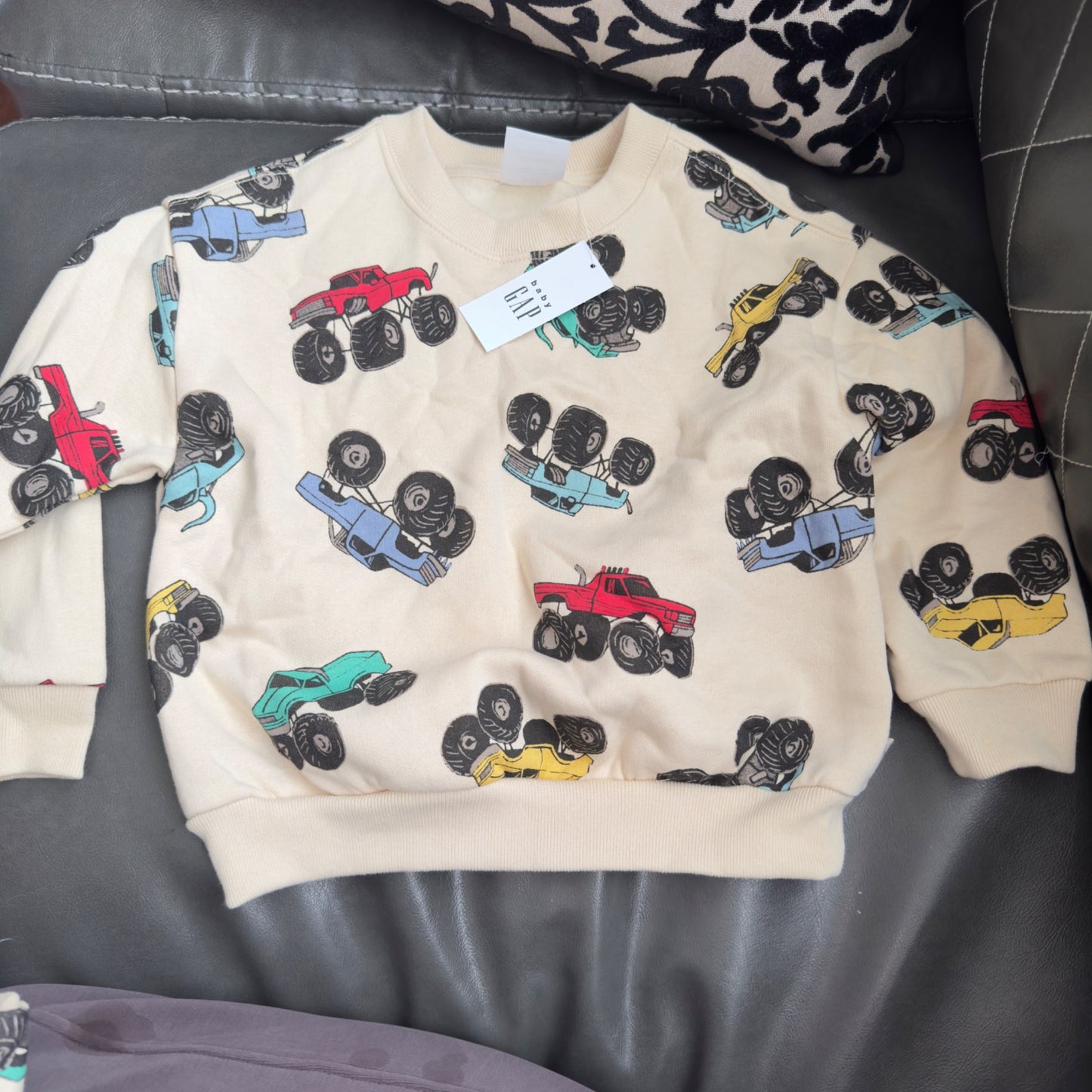 Gap sweatshirt monster truck NWT size 18-24 months , Kids 24 Month (18-24M)