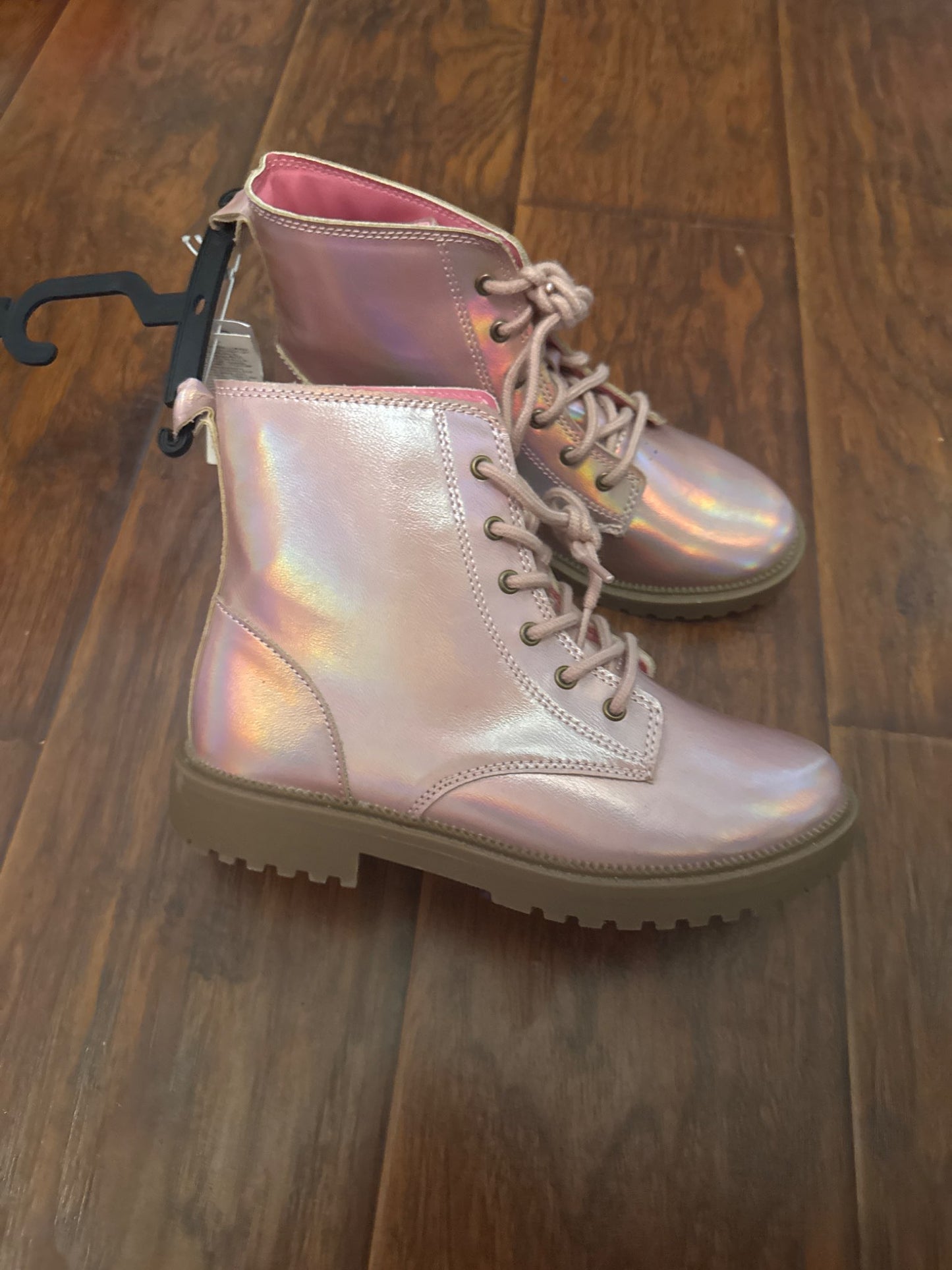 3 youth, old navy boots brand new , Shoes 10 (Toddler:2-4yr)