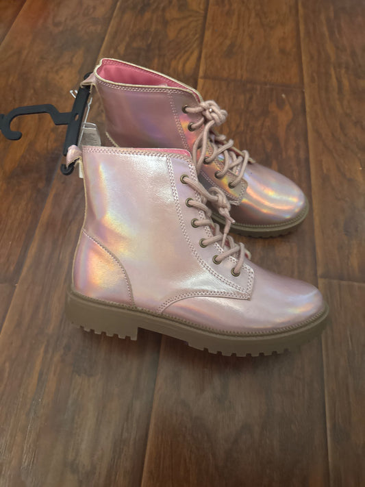 3 youth, old navy boots brand new , Shoes 10 (Toddler:2-4yr)