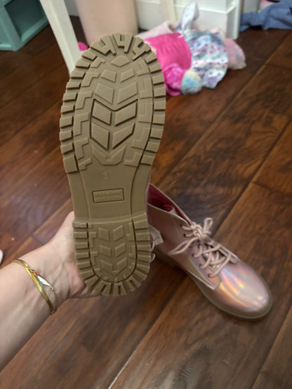 3 youth, old navy boots brand new , Shoes 10 (Toddler:2-4yr)