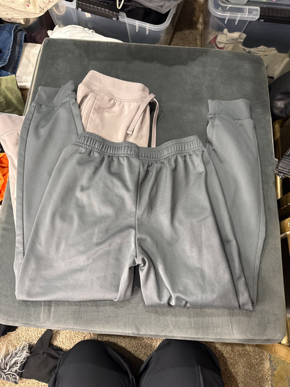 Under Armour jogging pants size med (10-12) , Kids 10