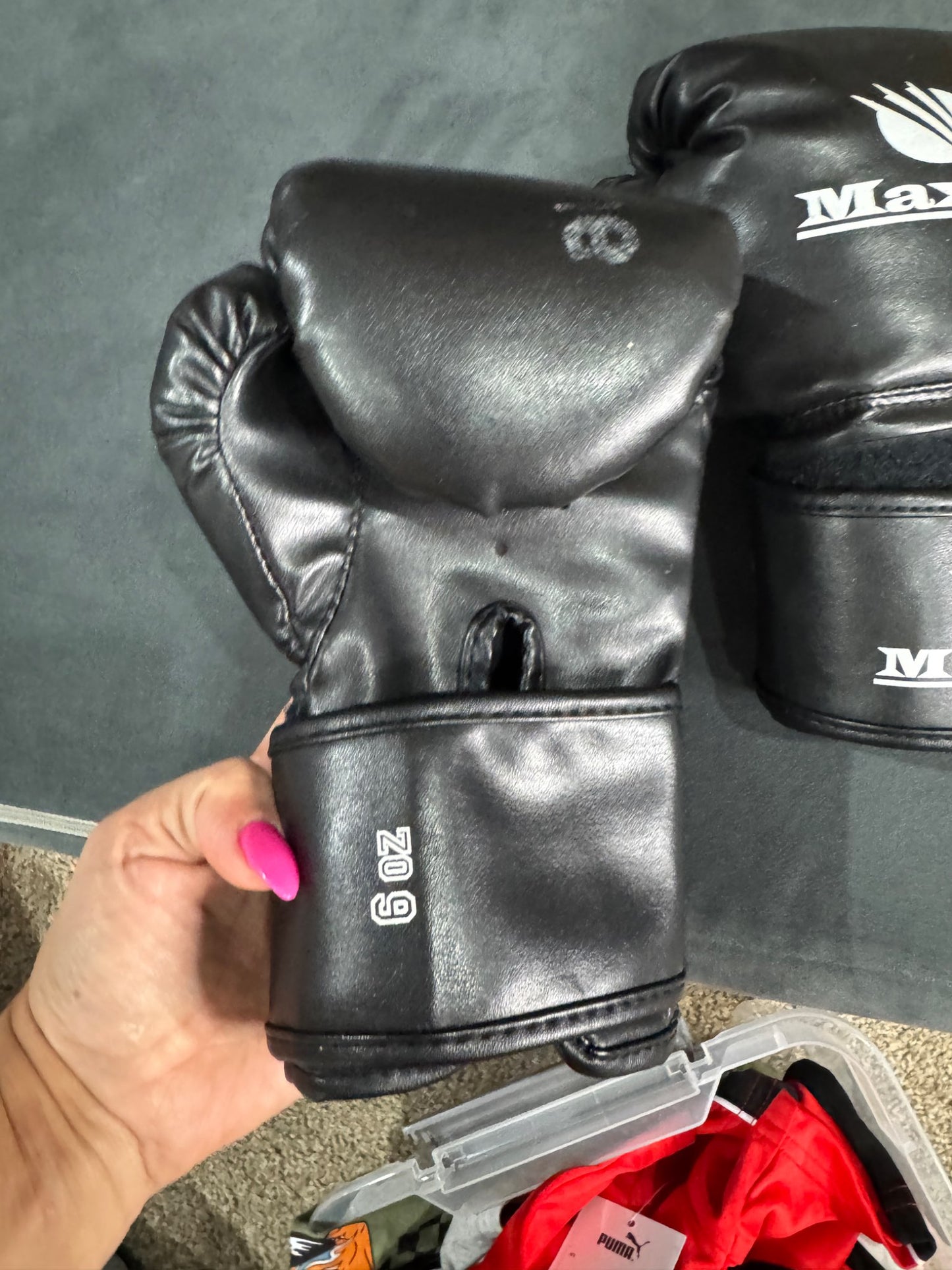 6 oz boxing gloves kids