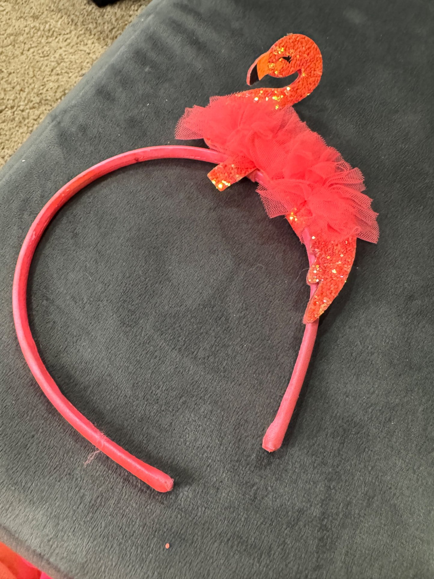 H&M flamingo costume and headband size 6-8, Kids 6/6X