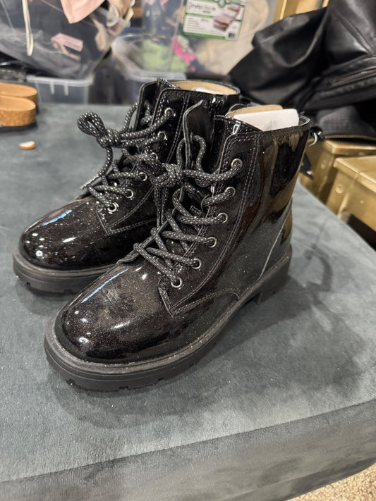 Size 2 old navy zip boots , Shoes 2 (Kids:4-8yr)