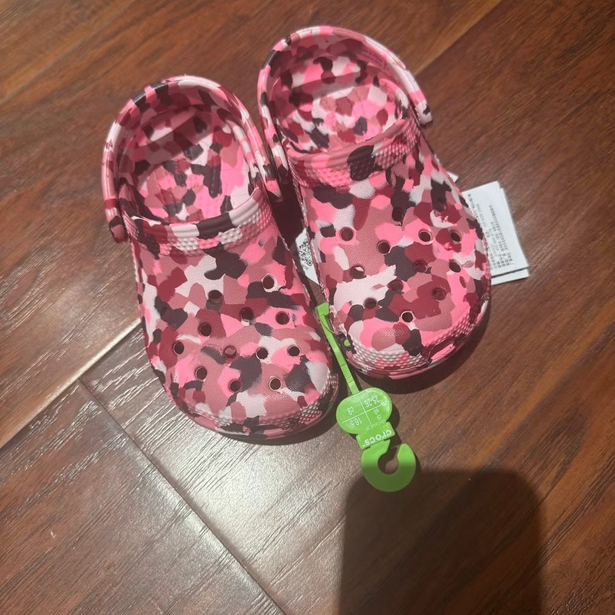 Size 9 crocs brand new , Shoes 9 (Toddler:2-4yr)