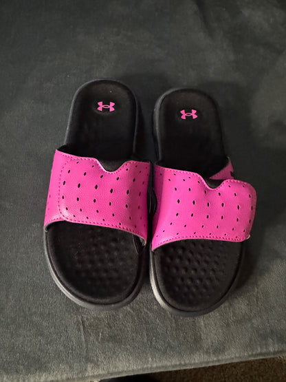 Size 2 youth under armour sandals new , Shoes 2 (Kids:4-8yr)