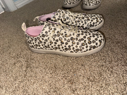 Size 4 youth shoes new , Shoes 4 (Big Kids:8–12yr)