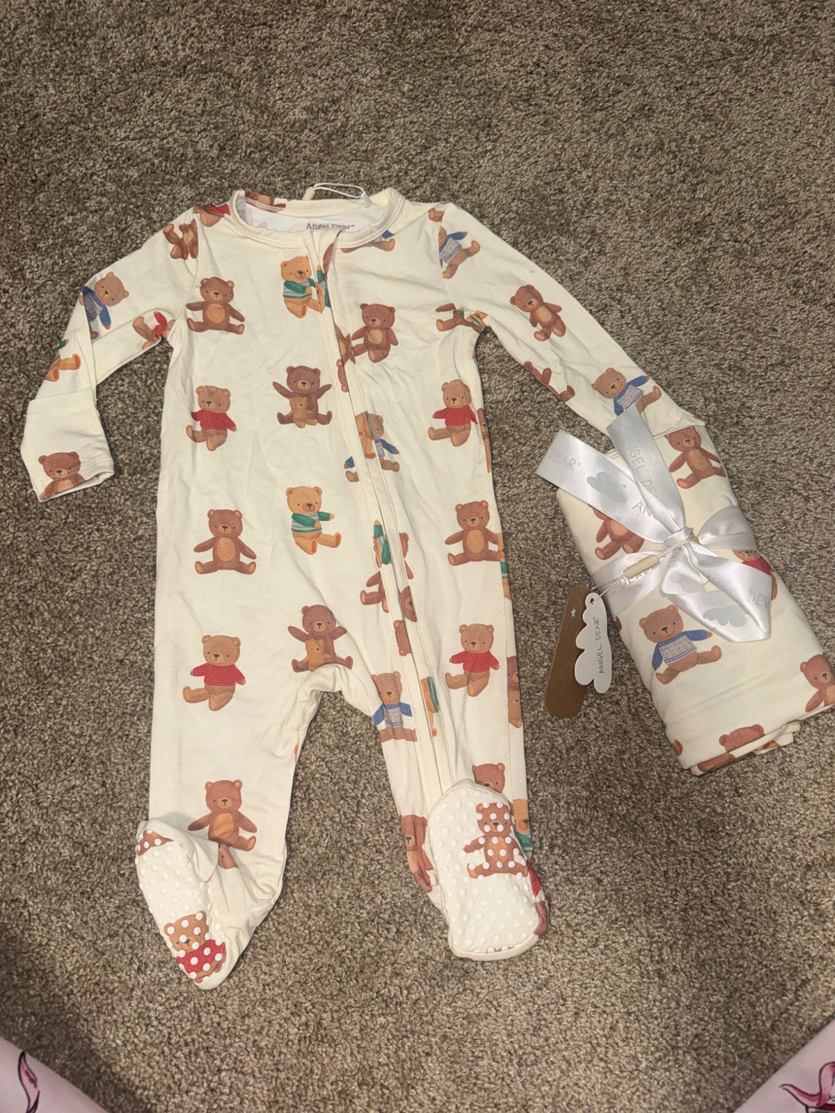 Angel dear sleeper 3-6 months and matching blanket , Kids 6 Month (3-6M)