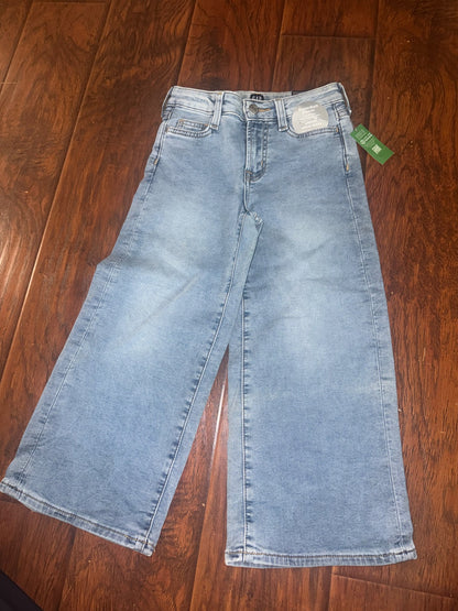 Two pairs of NWT size 7 wide leg jeans old navy/ gap , Kids 7