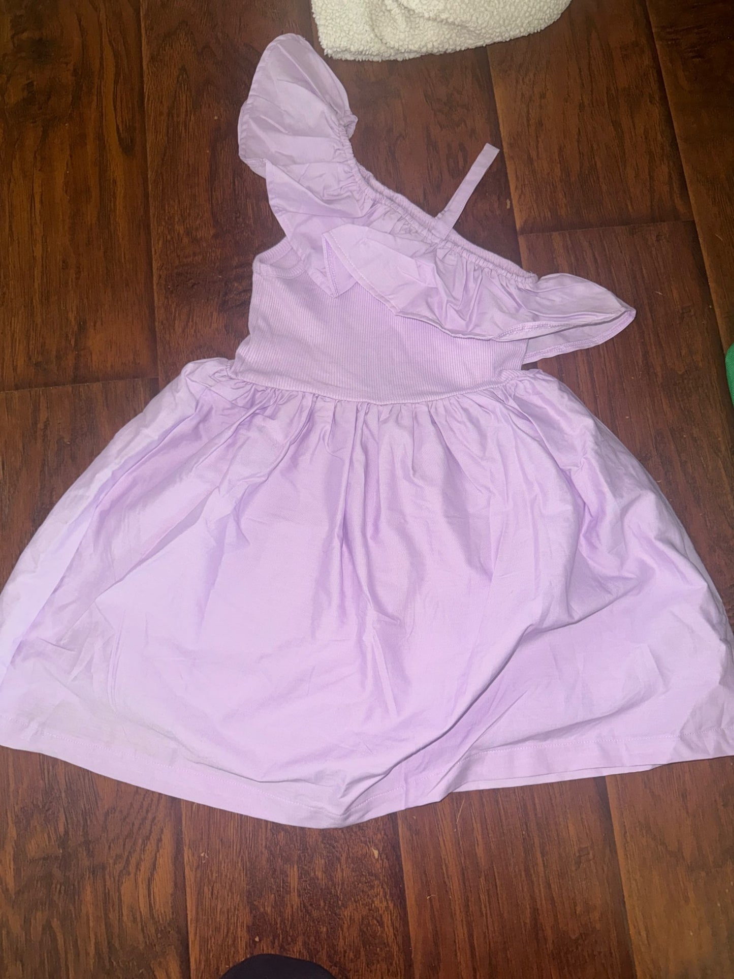 Size 6-7 gap off the should dress NWT, Kids 7