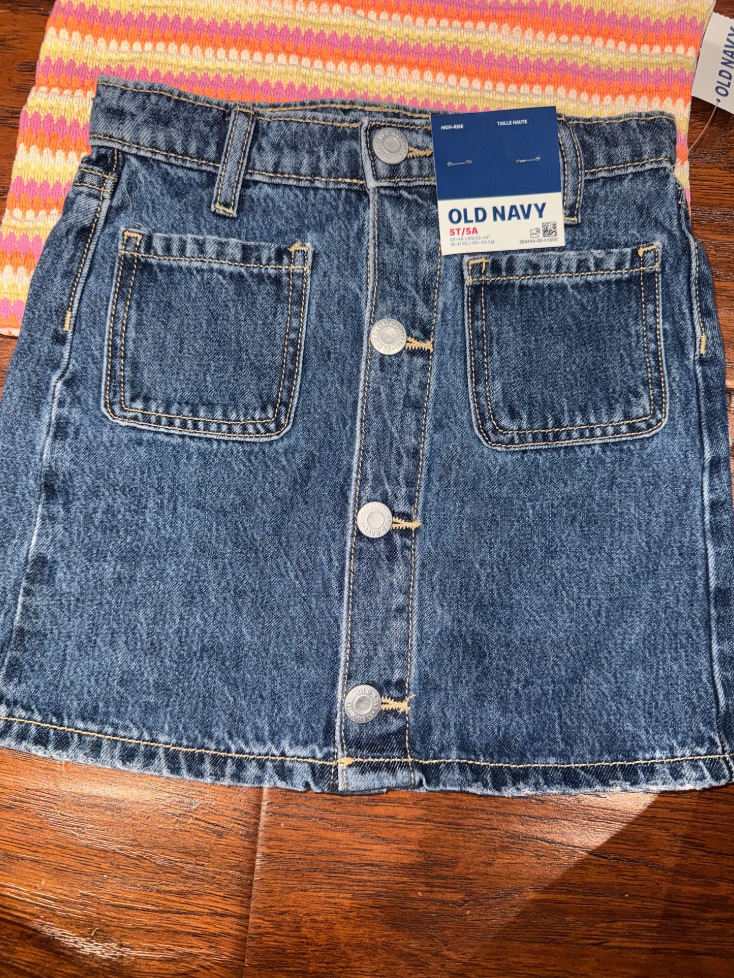Old navy tshirt and jean skirt brand new size 5 , Kids 5/5T