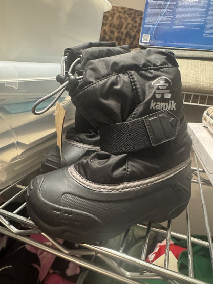 Kamik size 9 winter boots toddler brand new , Shoes 9 (Toddler:2-4yr)