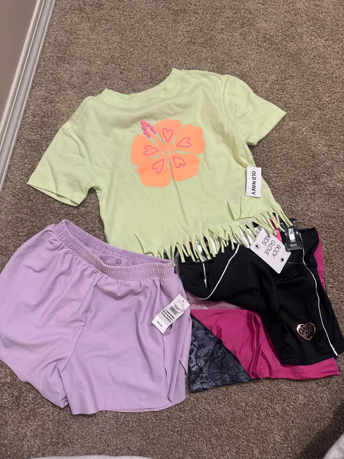 Brand new summer lot size 4 , Kids 4/4T