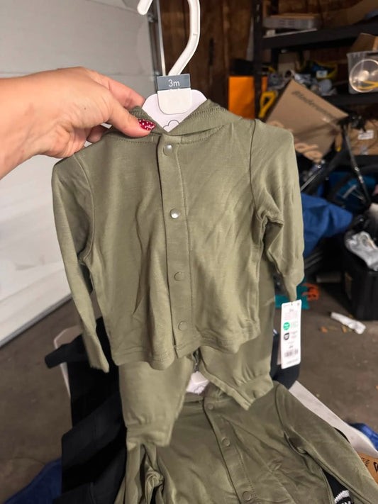 New 3 month carters outfit , Kids 3 Month (0-3M)