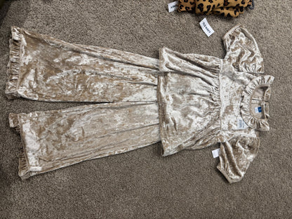 Size 5 new velvet outfit old navy , Kids 5/5T