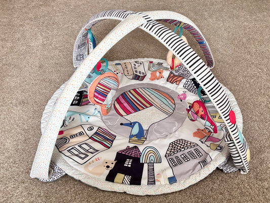 Skip Hop Activity Gym/Play mat - Retails $135